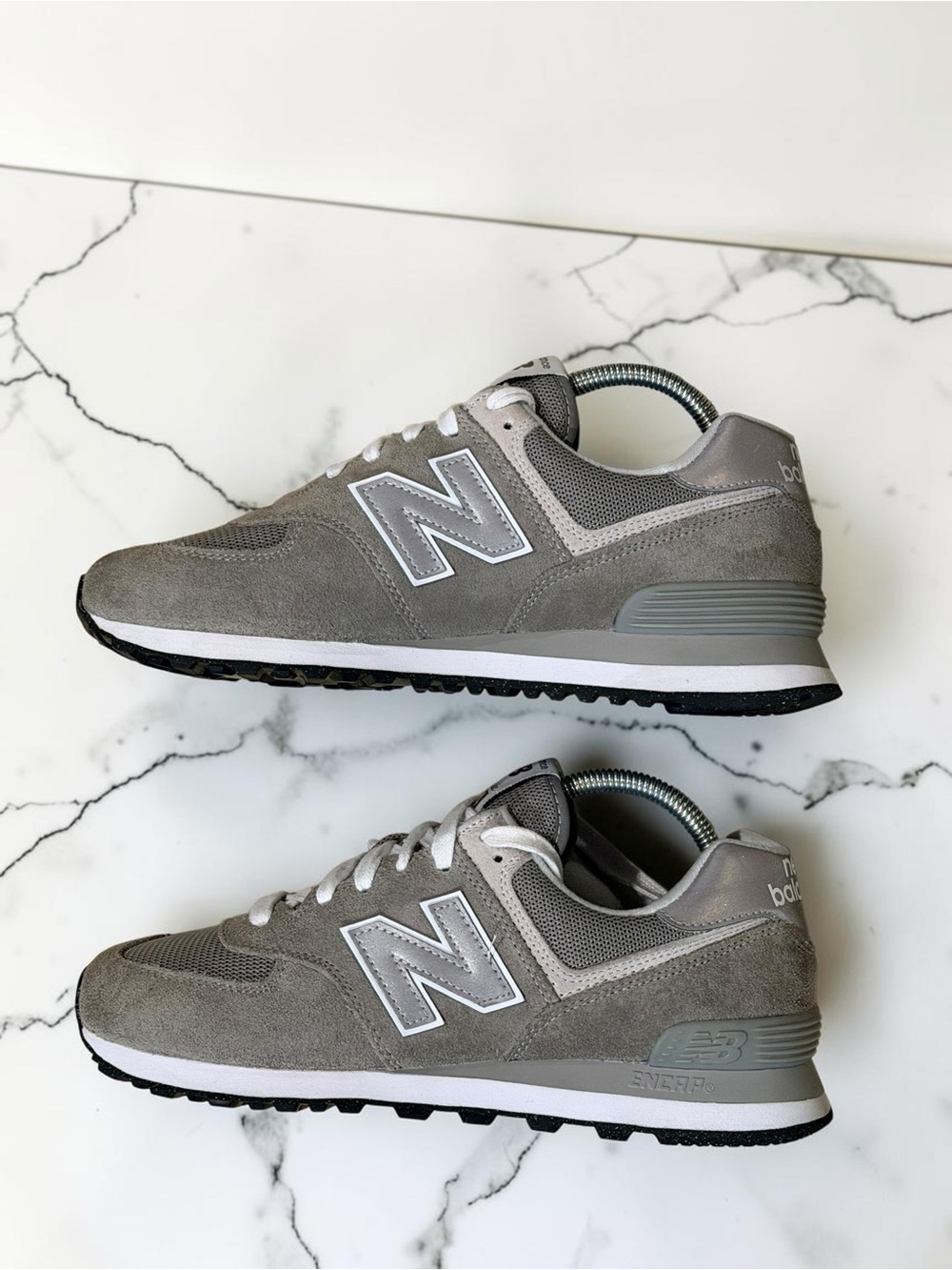 New Balance 574 Classic Grey / Silver Sneakers
Men’s Size 8.5 (Women's Size 10)